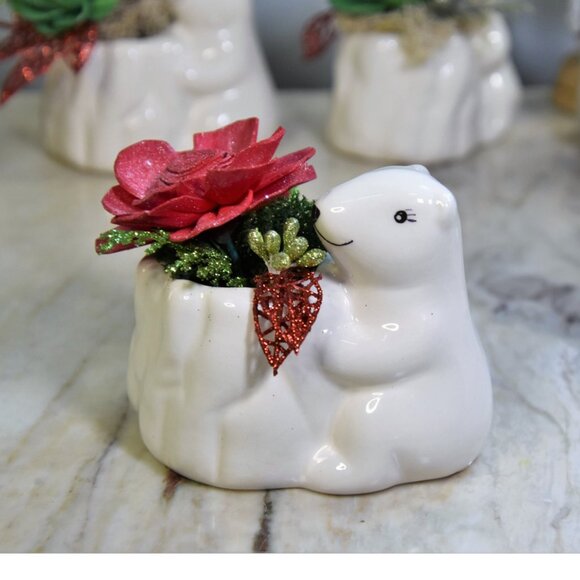 Small ceramic polar bear planter w/Sola sparkling red flower & festive fillers - Picture 5 of 6